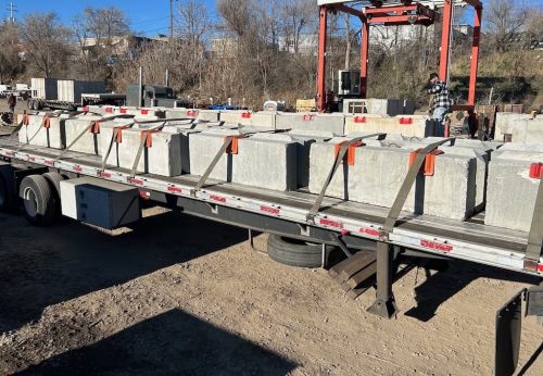 Concrete Bin Blocks 685