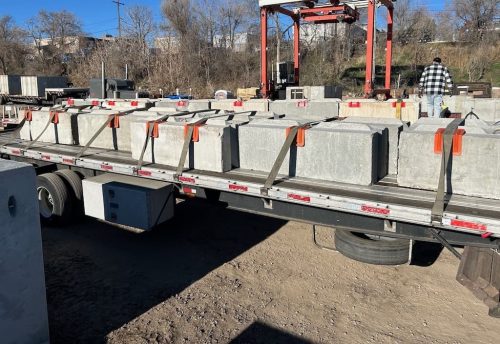 Concrete Bin Blocks 686