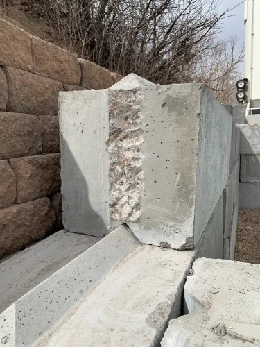 concrete-barrier-blocks-7-14-26-002
