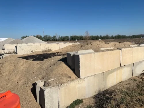 concrete-bin-blocks-329