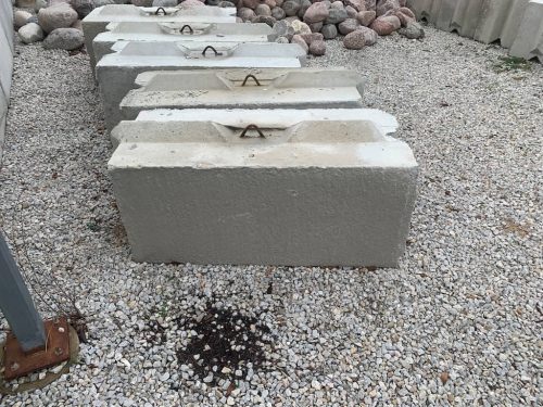 concrete-bin-blocks-363