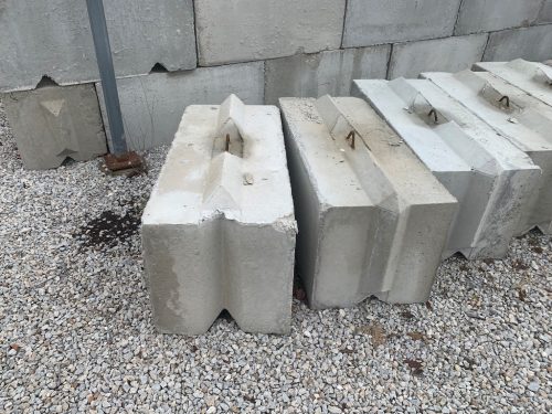 concrete-bin-blocks-364